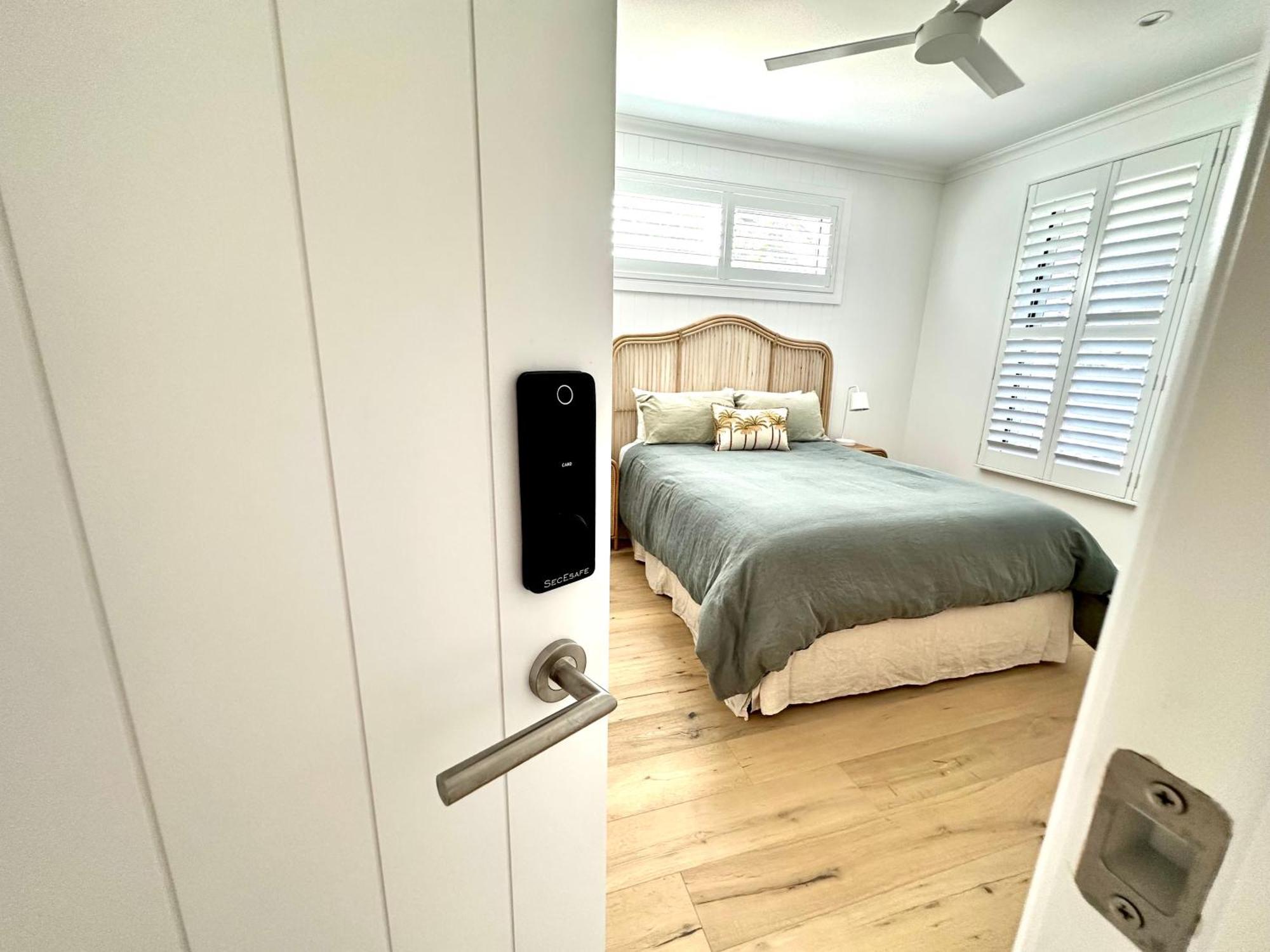 Unwind Guesthouse Byron Bay Eksteriør bilde